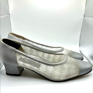 J. Renee Silver Dress Square Toe Pump Size 7.5